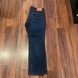Levi jeans waist 34 length 32